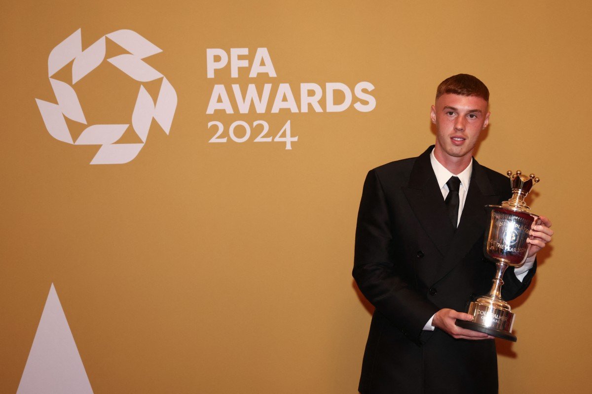 Cole Palmer ved PFA Awards